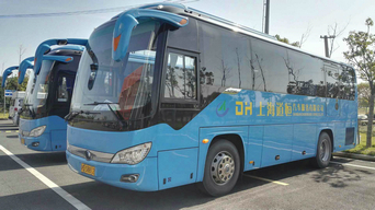 大(dà)巴車(chē)